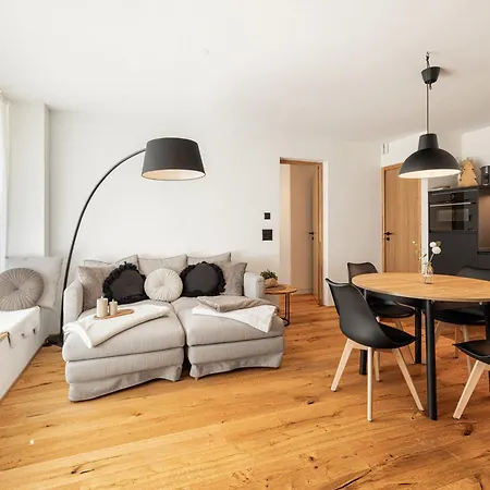 Apartment Dacasa Mit Terrasse Und Sommercard Und Gratisparkplatz